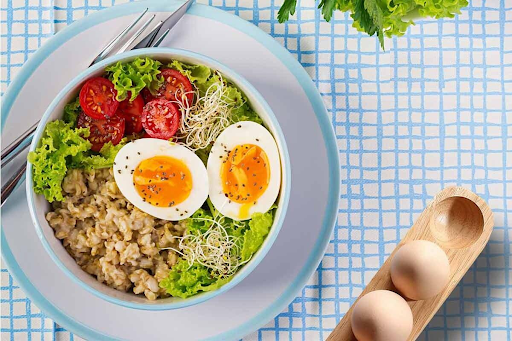 Ăn kiêng Yến mạch trộn salat